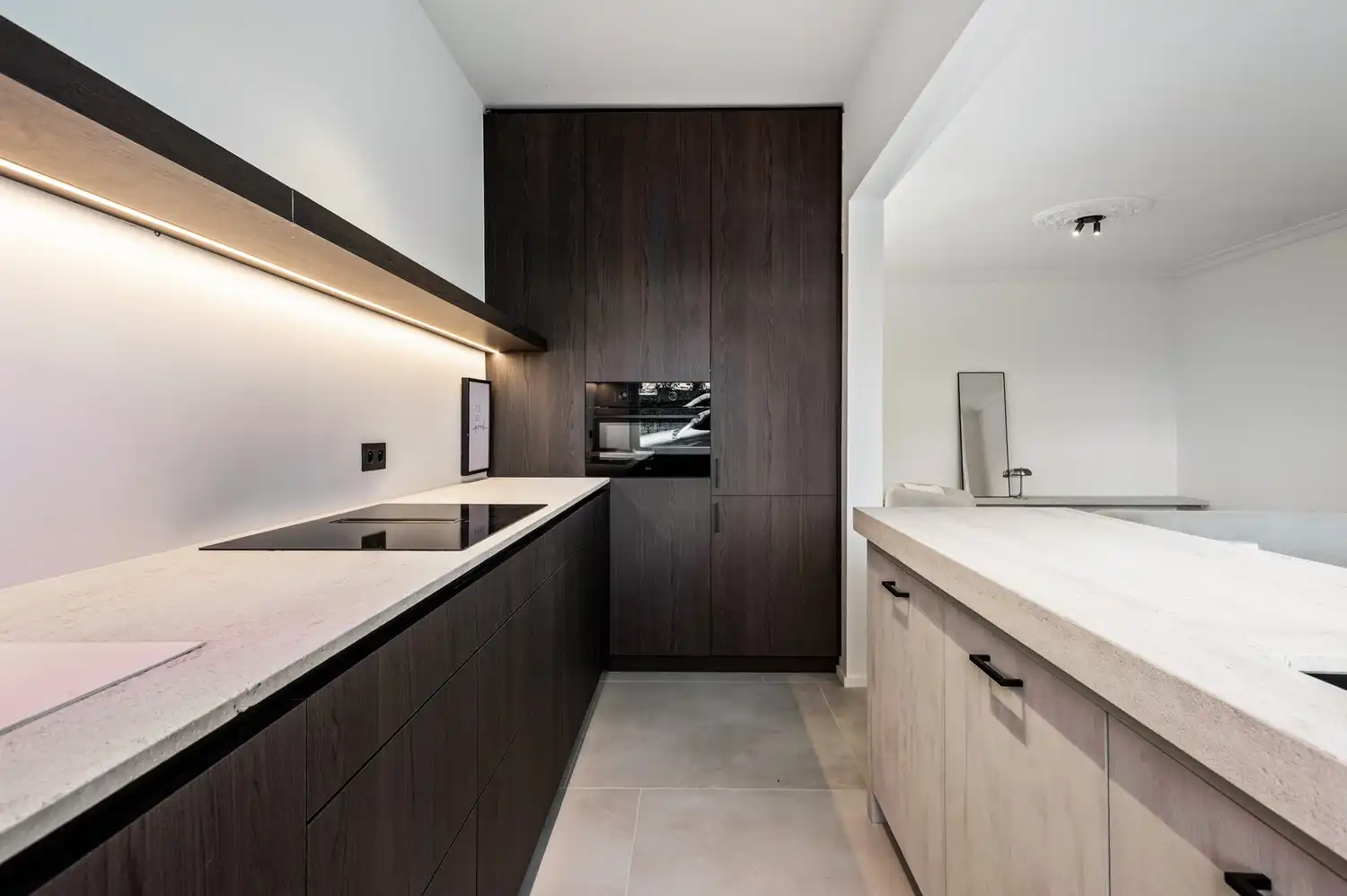 Luxueus gerenoveerd 3-slaapkamer appartement op toplocatie in Lier foto 5