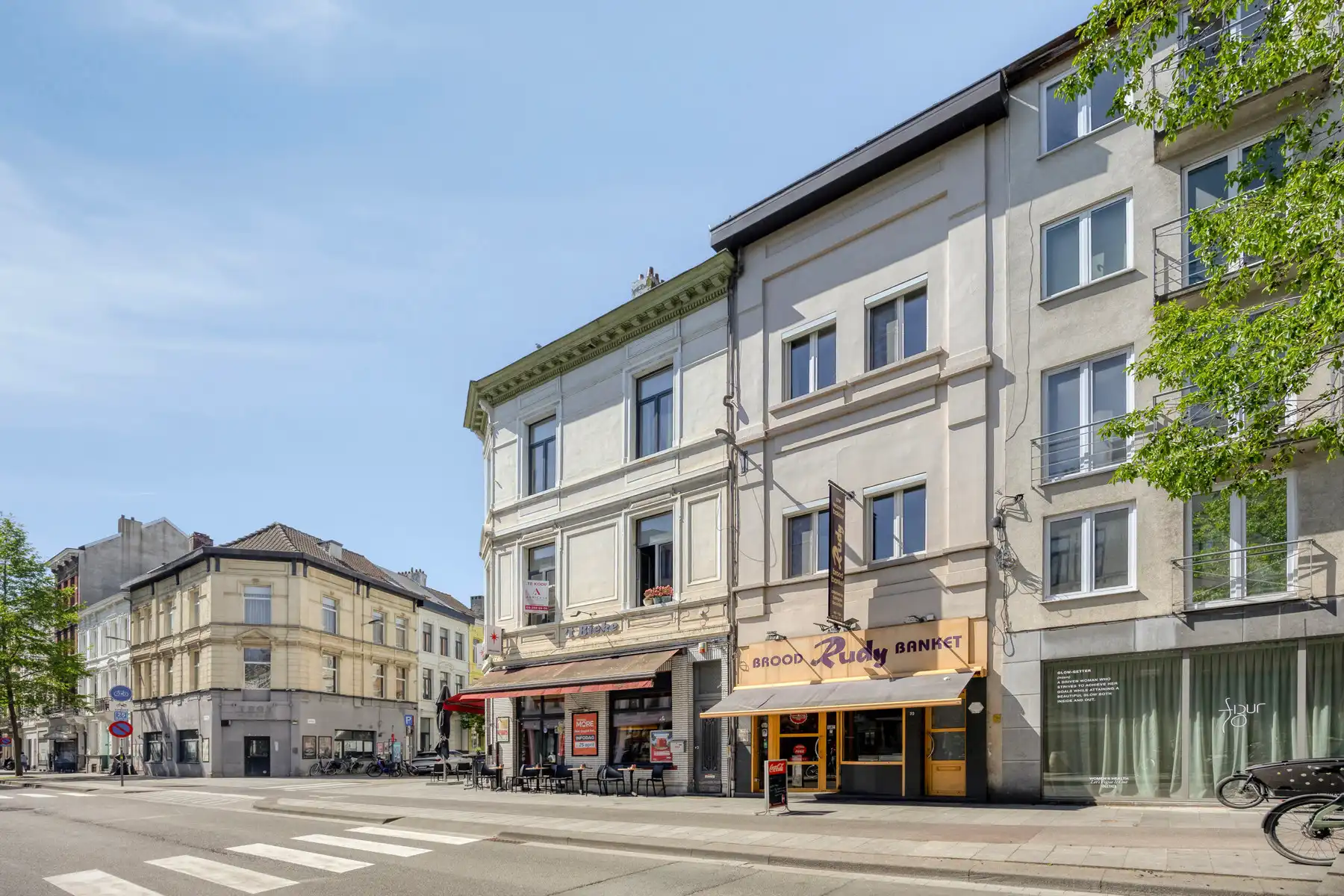 Te Koop - Wonen en ondernemen op toplocatie Zuid foto {{pictureIndex}}