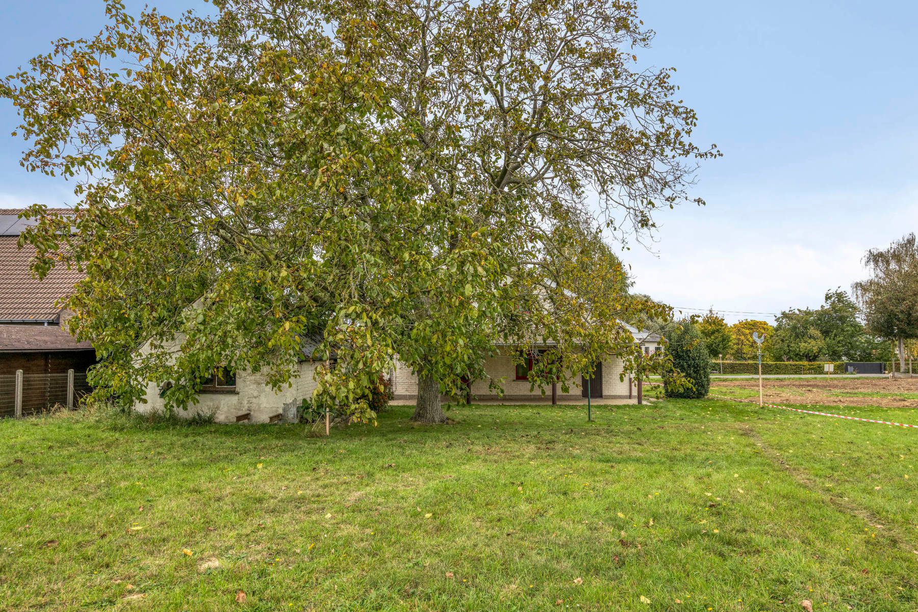 Te renoveren open bebouwing! foto 23