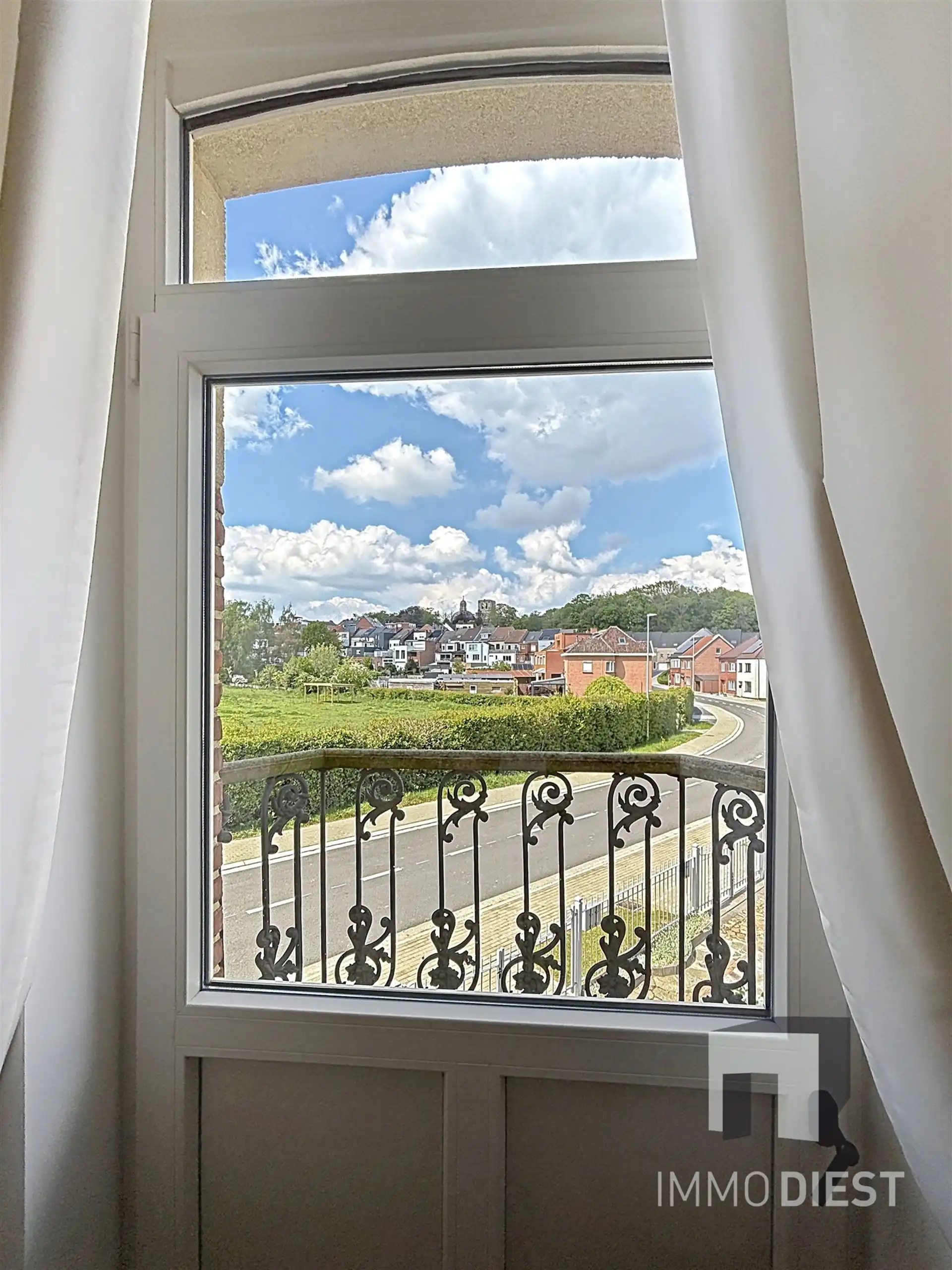 Welkom in deze herenwoning vol charme en grandeur in Scherpenheuvel. foto 16