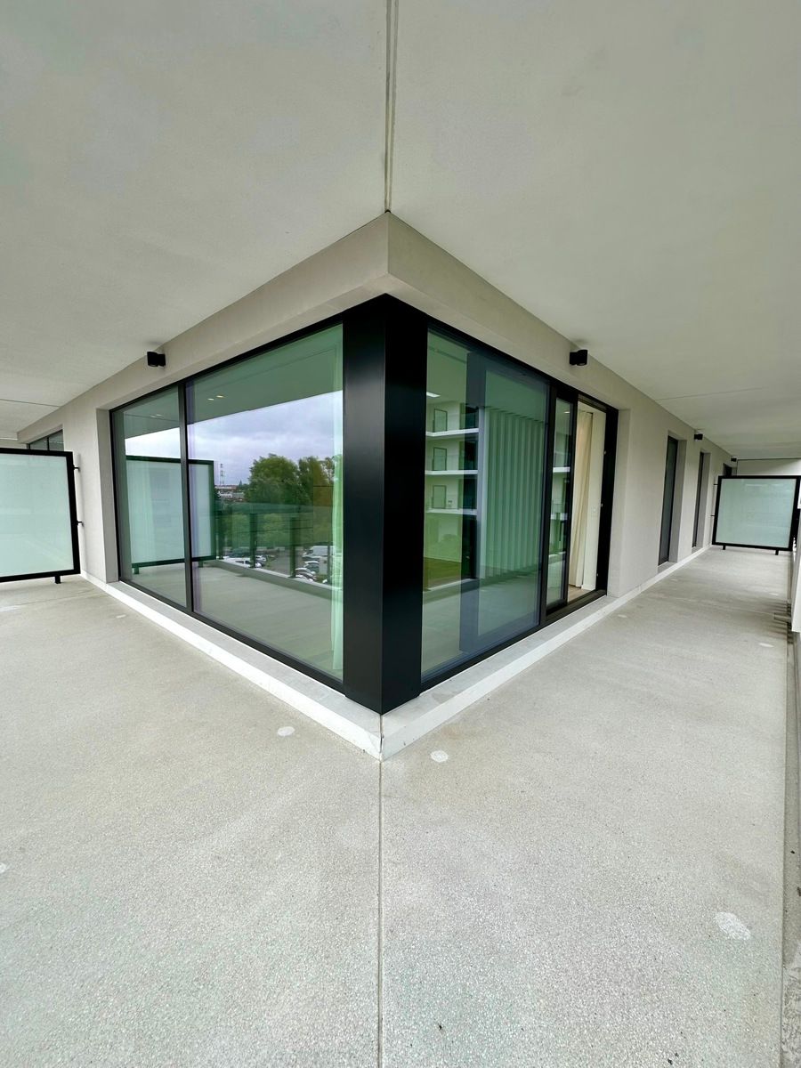 Prachtig 2 slaapkamer appartement met groot TERRAS foto 9