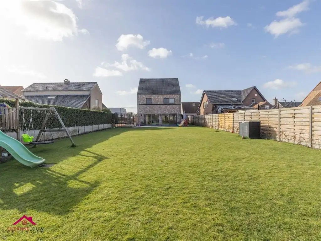 Energiezuinige vrijstaande woning in landelijke stijl foto 11