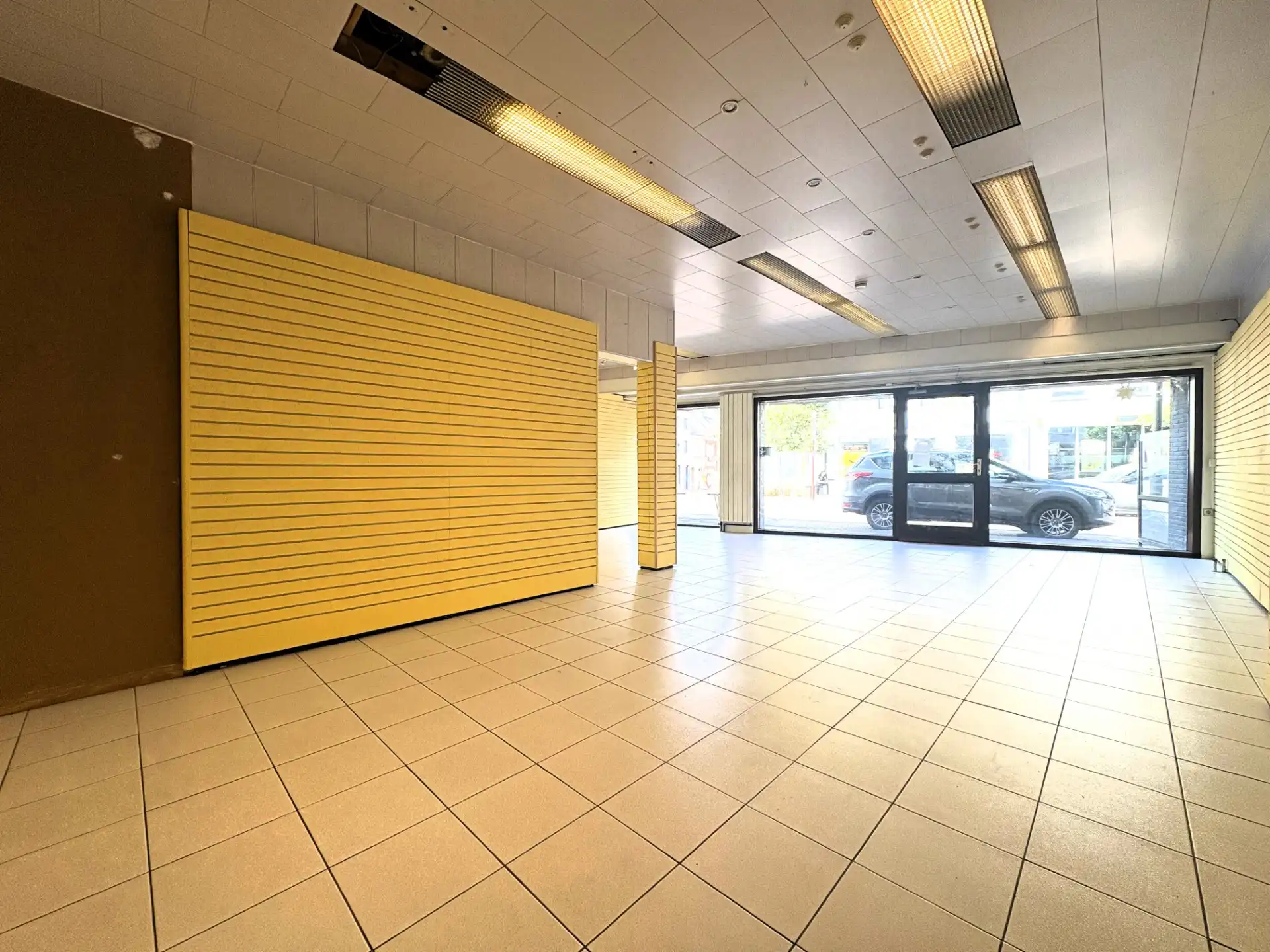 Commerciële ruimte te huur foto 6