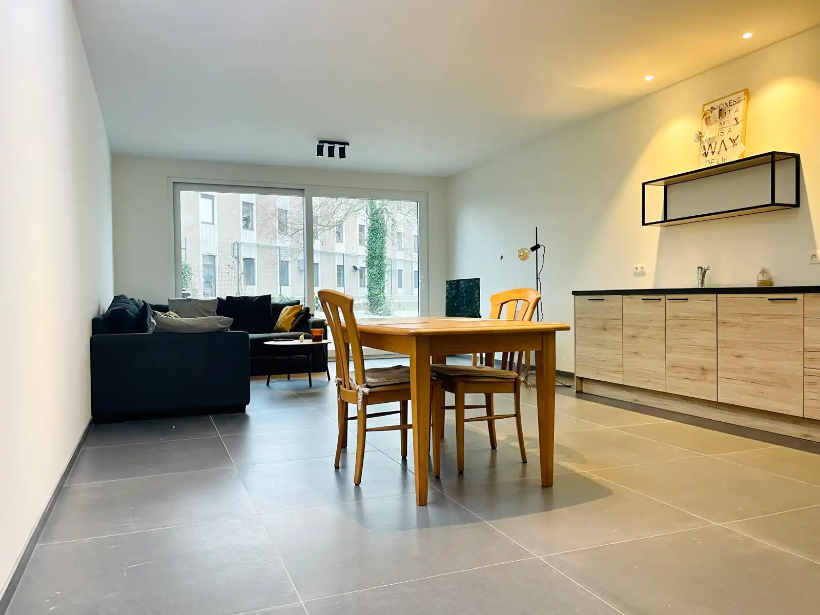 Volledig gerenoveerde woning te Aalst!  foto 4