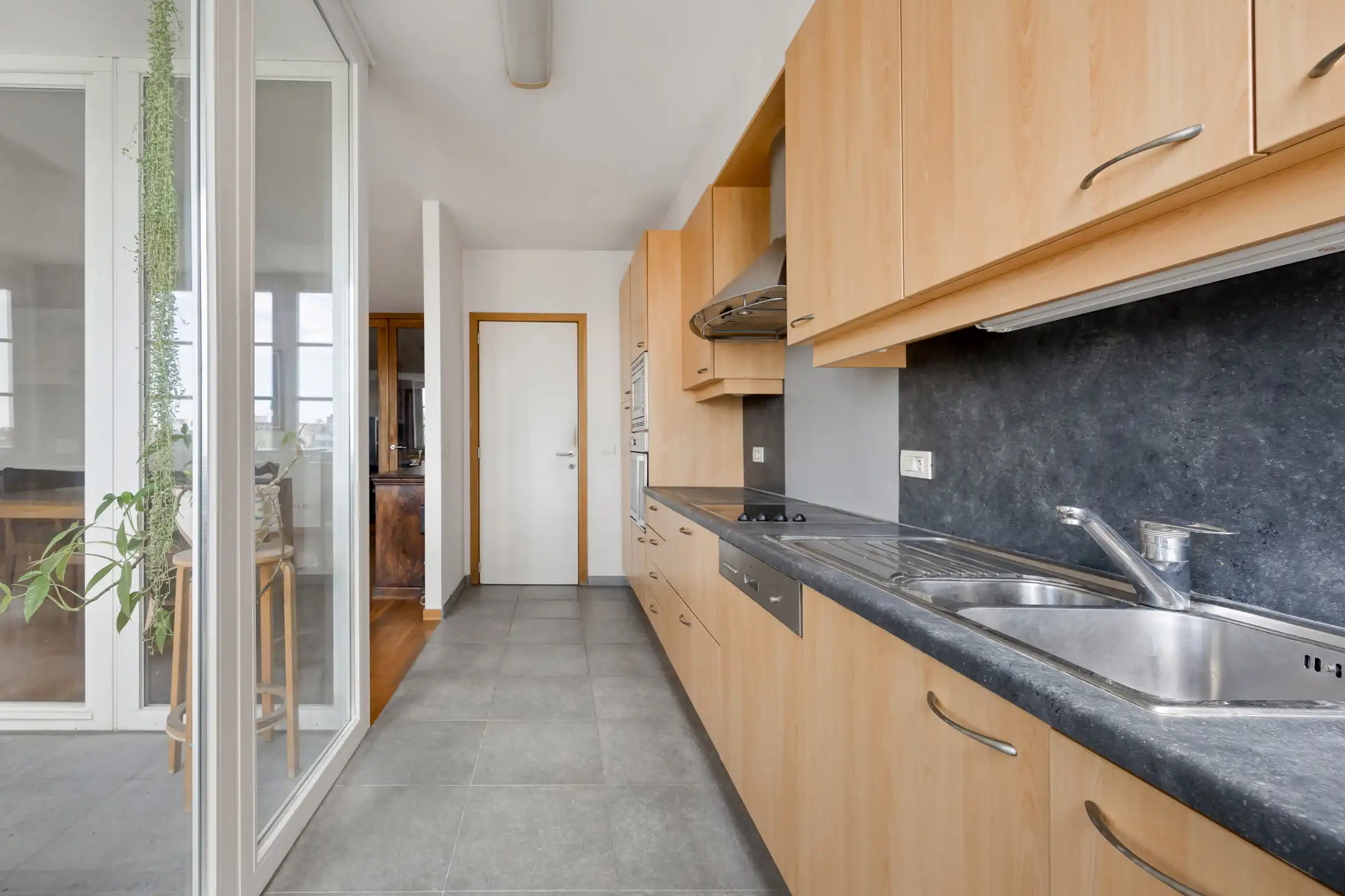 Royaal 2-slaapkamerappartement in het Koninklijk Entrepot foto 14