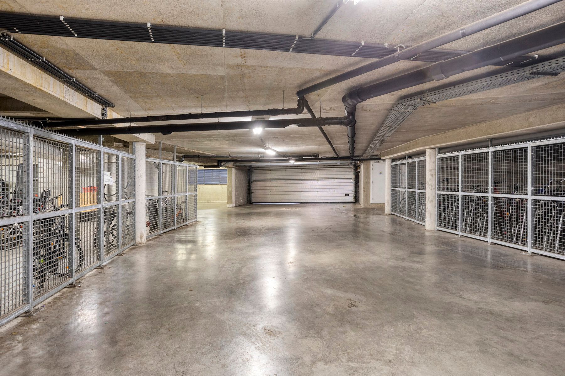 Leemans Immobiliën biedt u dit energiezuinige appartement aan met een adembenemend uitzicht over Brussel. foto 22