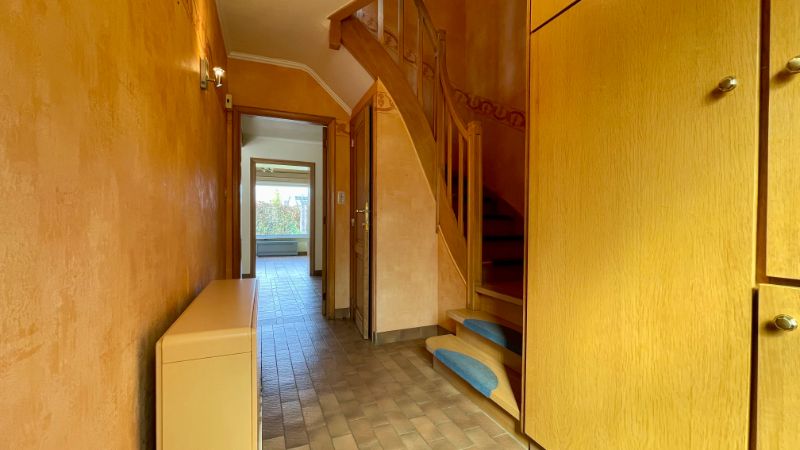 Charmante woning met garage en tuin foto 2