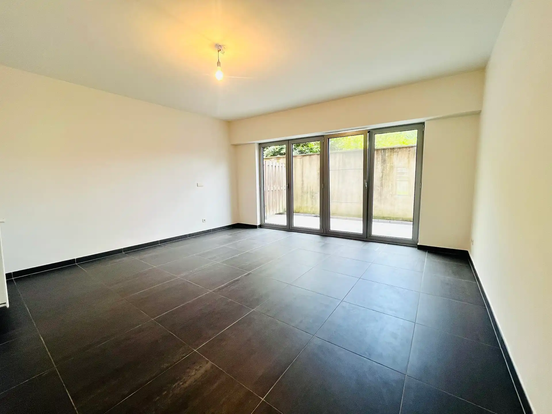1 SLAAPKAMER APPARTEMENT OP HET GELIJKVLOERS foto 9