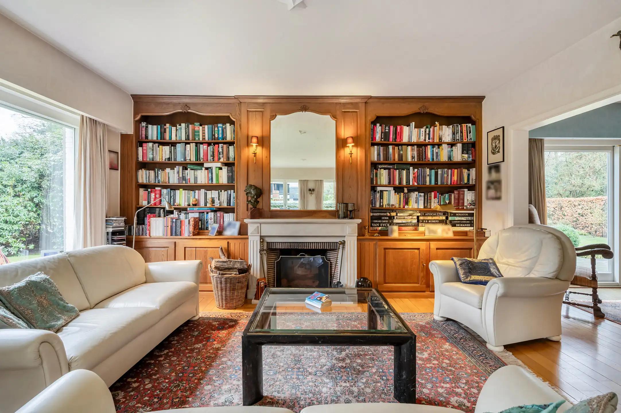 Statige villa gelegen op een prachtig perceel van ca. 1816m² in een rustige, groene residentiële omgeving.  foto 14