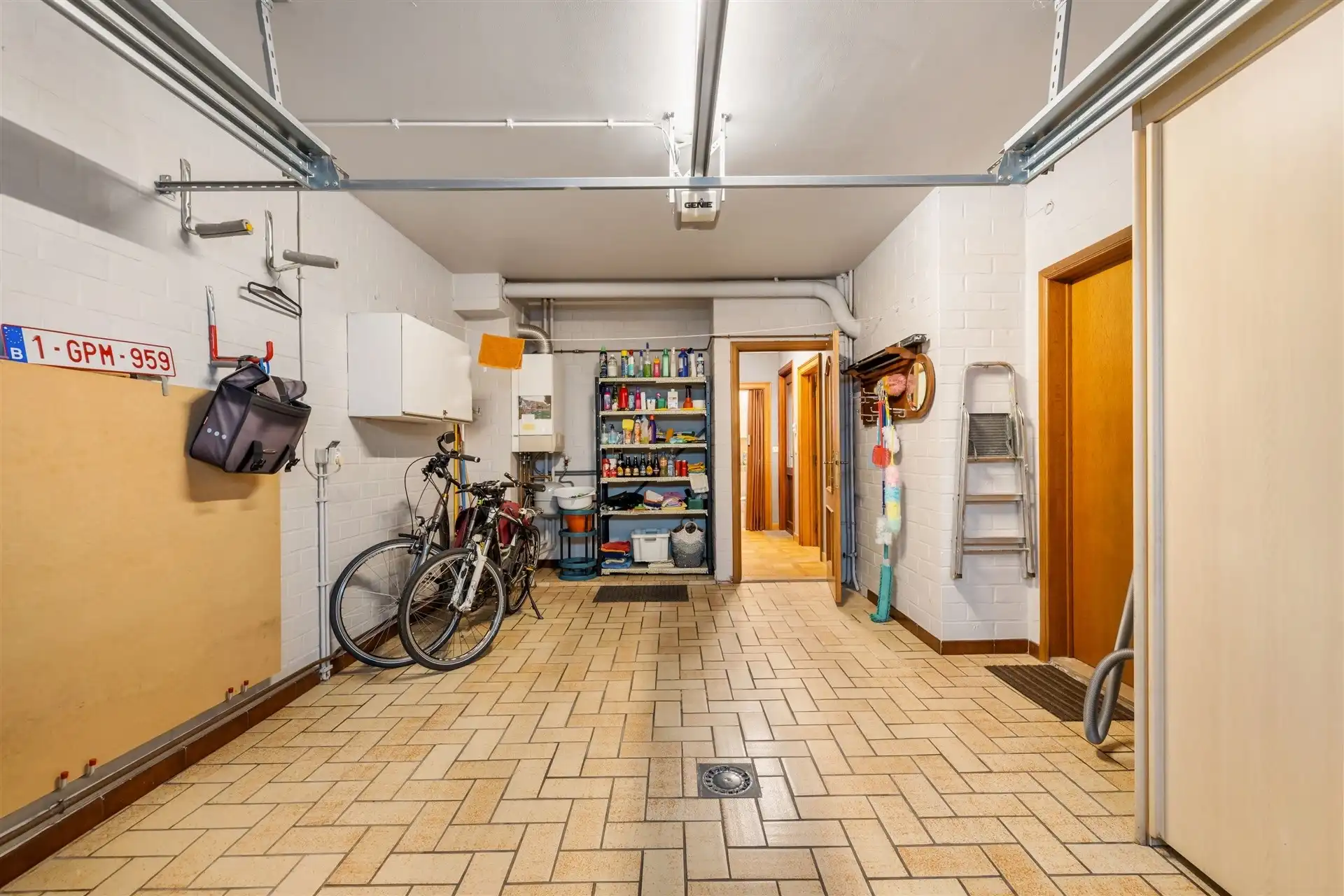 Charmante gezinswoning met 3 slaapkamers en inpandige garage foto 13