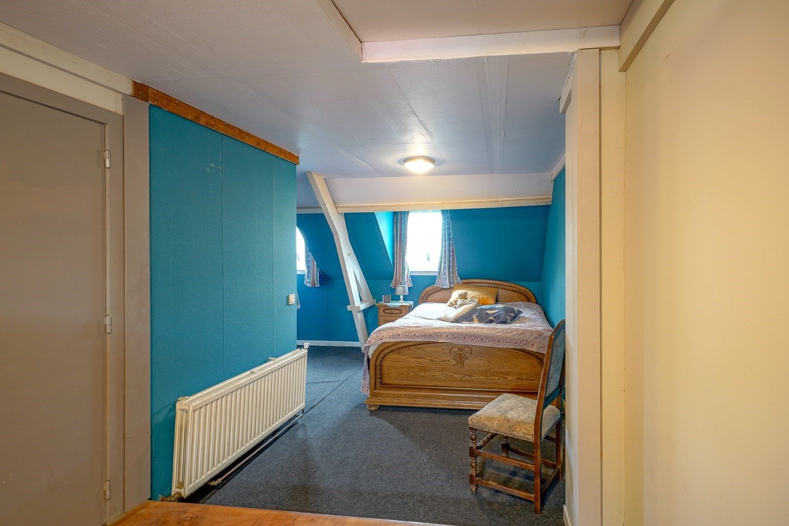 Ruime woning met drie slaapkamers - met loods/garage  foto 17