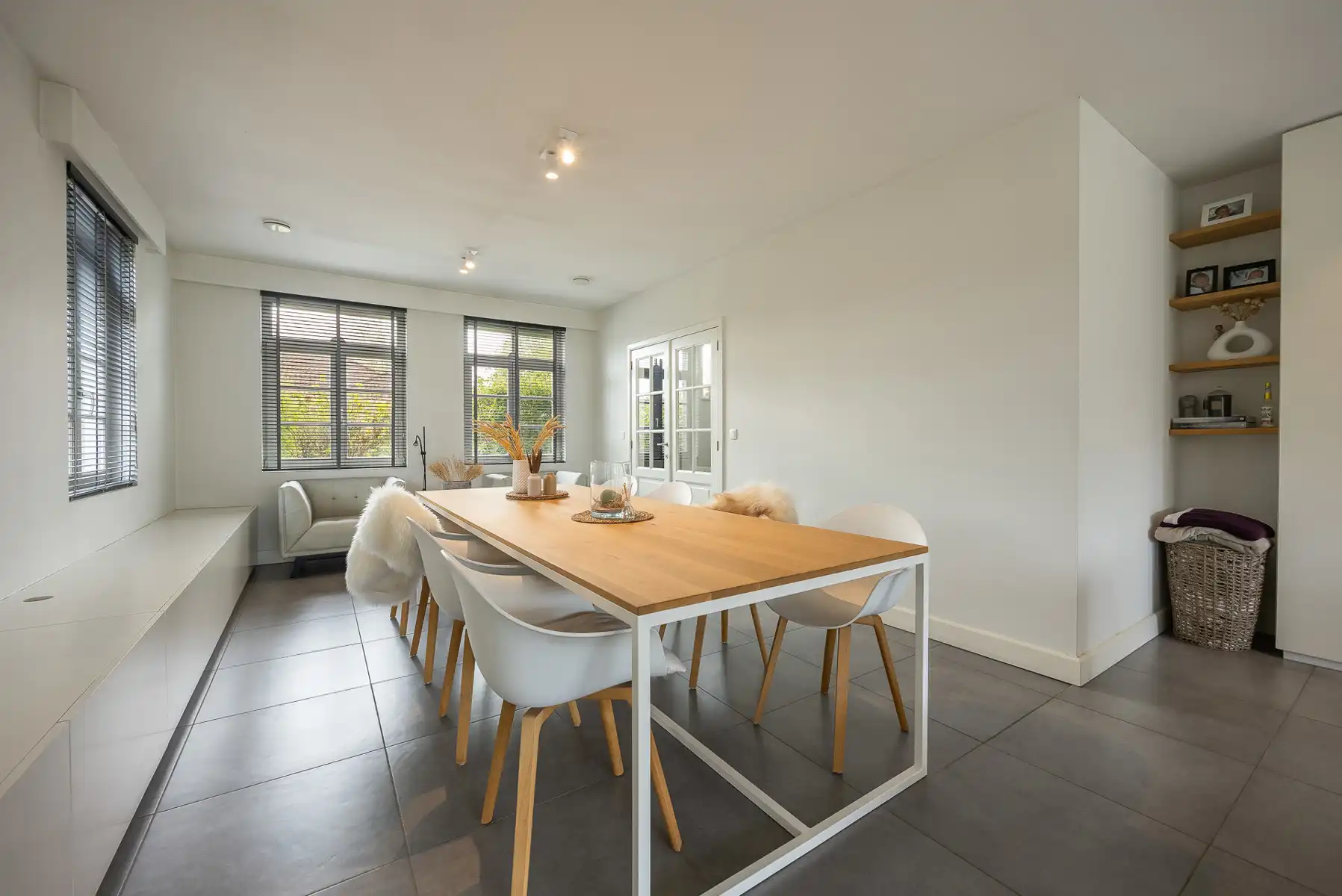 Ruime gezinswoning met tuin en 3 slaapkamers. foto 6
