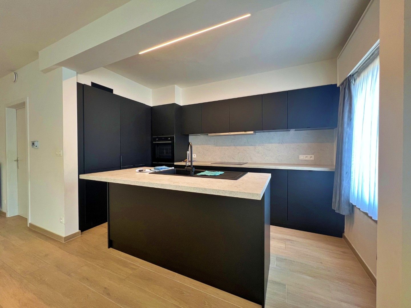 Vernieuwd gelijkvloers appartement met tuin en garage – Evergemsesteenweg 119, Wondelgem 🌿🚲 foto 5