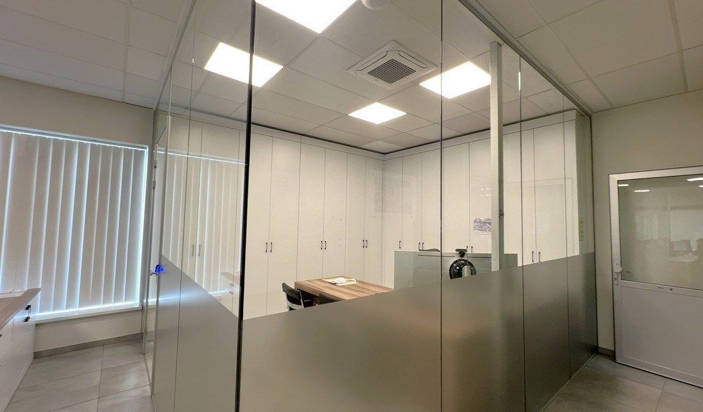 Bedrijfspand te koop in industriezone Hoogveld te Dendermonde foto 12