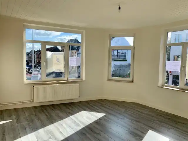 Centraal gelegen, instapklaar appartement te Aalst foto 10
