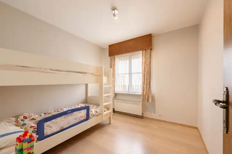 Zeer ruime en rustig gelegen villa TE KOOP in Sint-Eloois-Vijve! foto 14