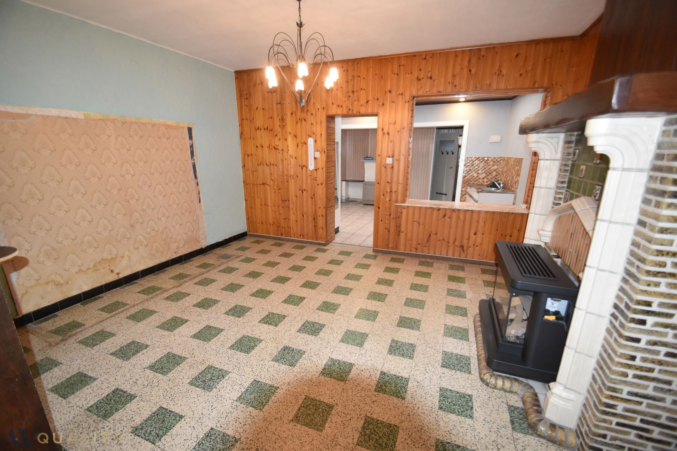 te renoveren Half-open woning met koer op 01 are 77 ca foto 5