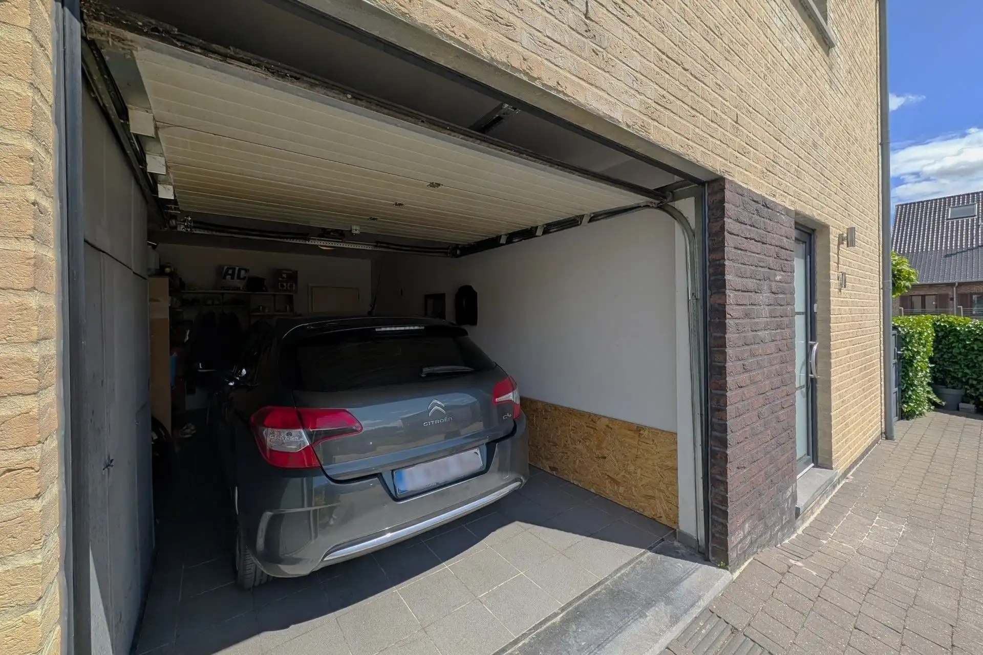 Instapklare halfopen woning met 3 slaapkamers en zwembad te Bilzen foto 30