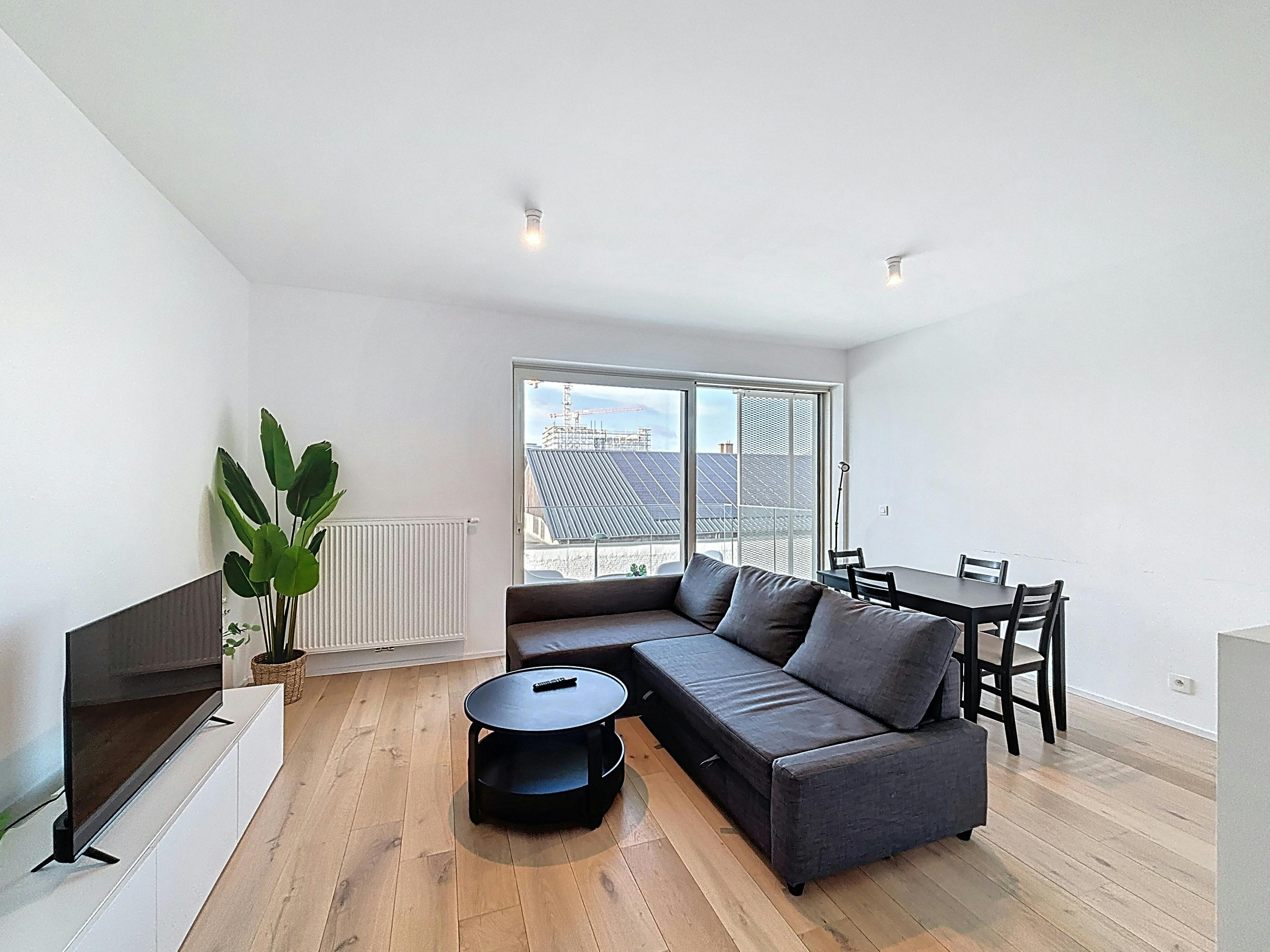 Gemeubileerd appartement te huur in hartje Brussel foto 3