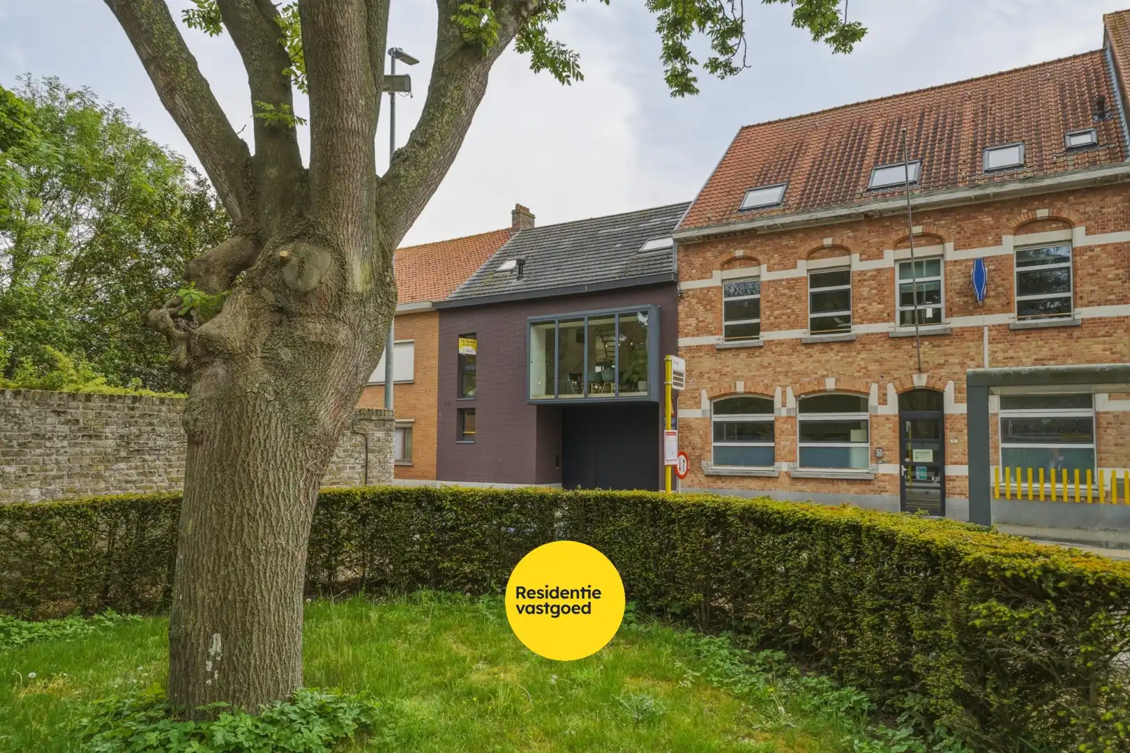 Ruime instapklare woning met zongerichte tuin in hartje Oudenburg foto 28