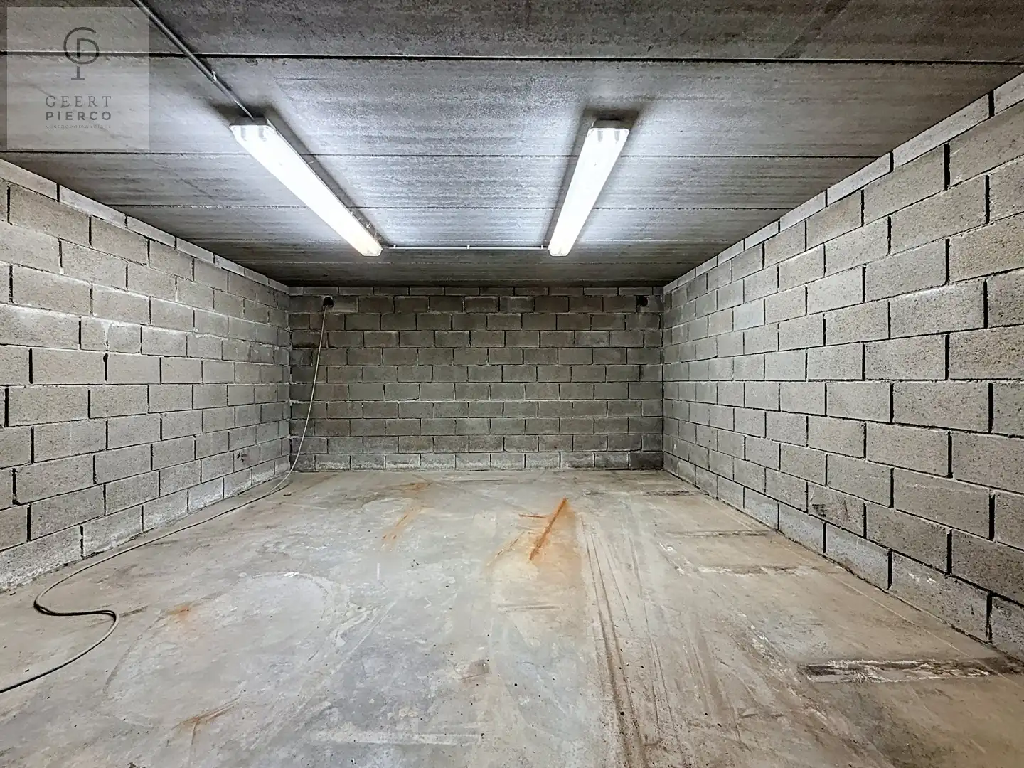 Ruime woning op mooi perceel van 10 are. foto 19
