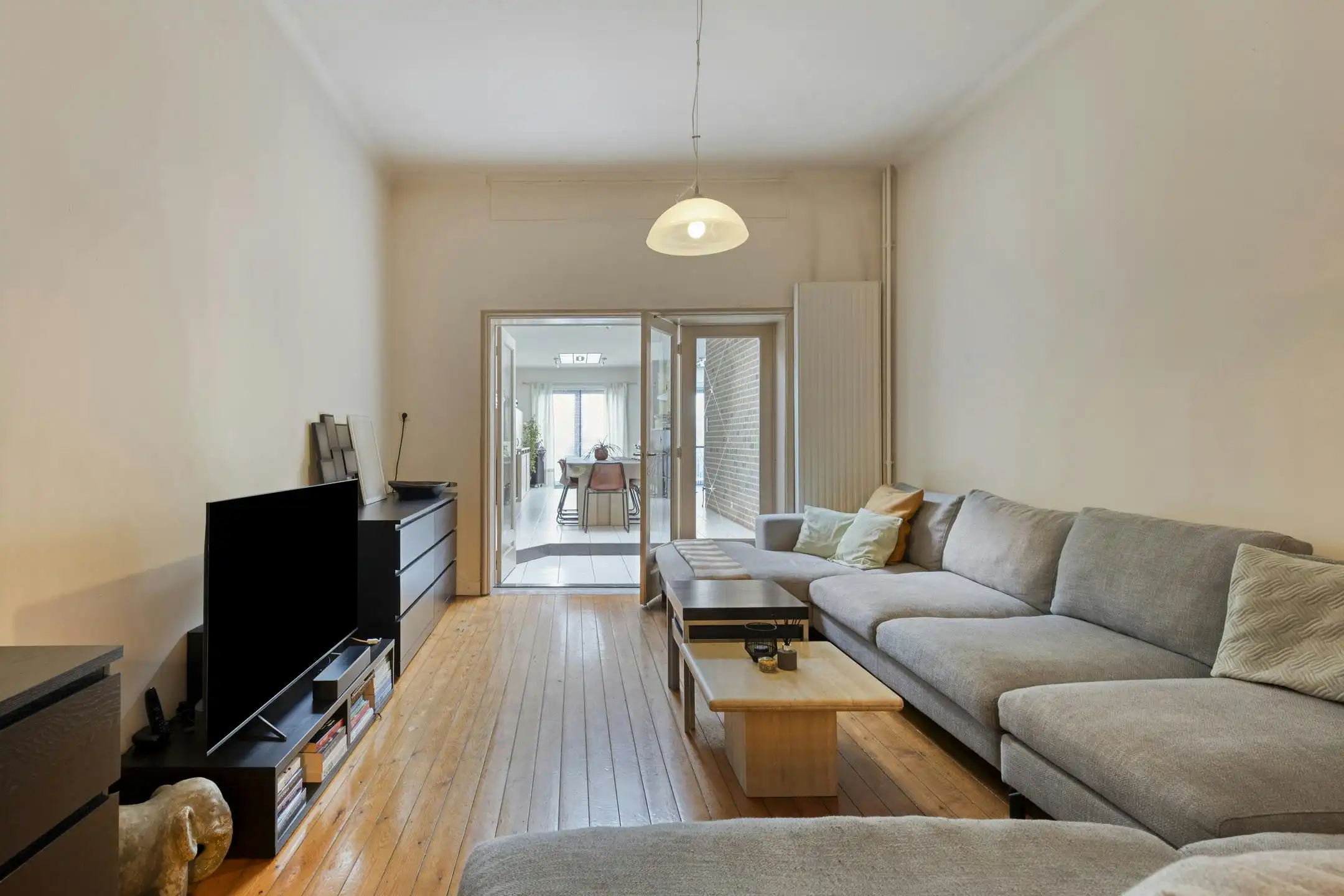 Zeer ruime centraal gelegen herenwoning in Sint-Niklaas foto 4