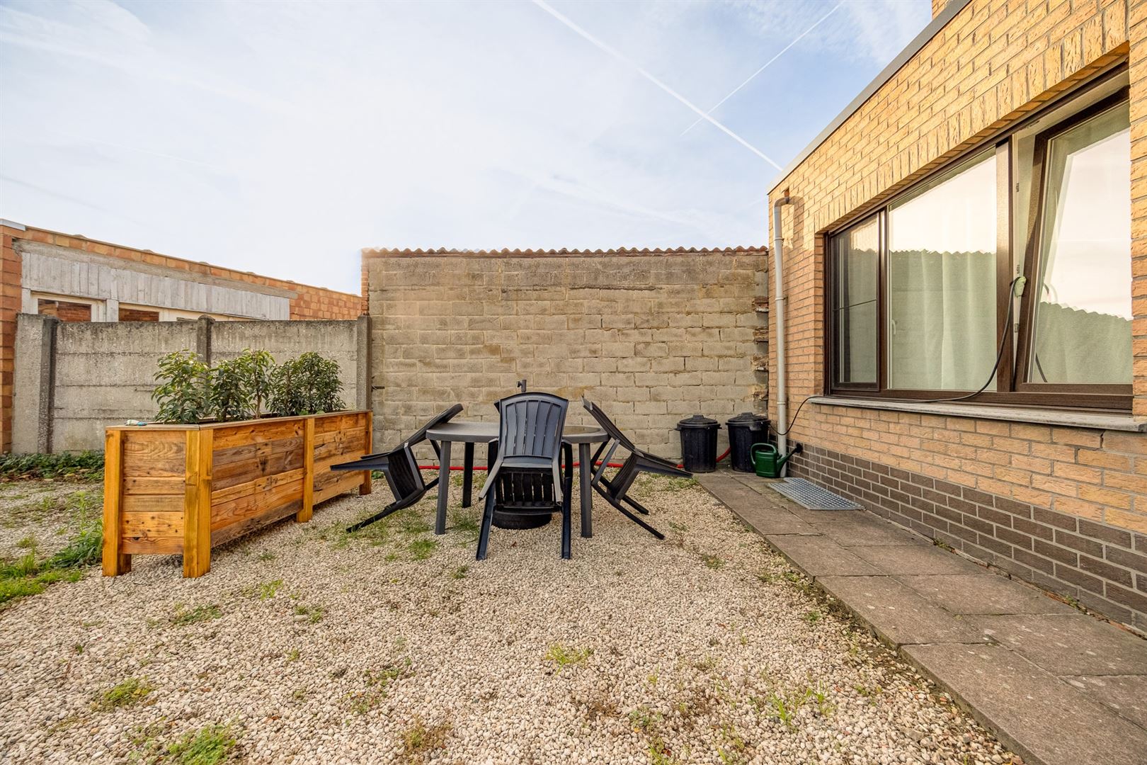 Gelijkvloers appartement met 2 slpks en garage foto 12