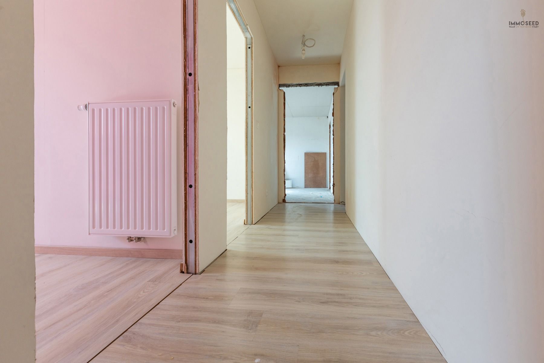 Multifunctioneel pand met ruime loods foto 20