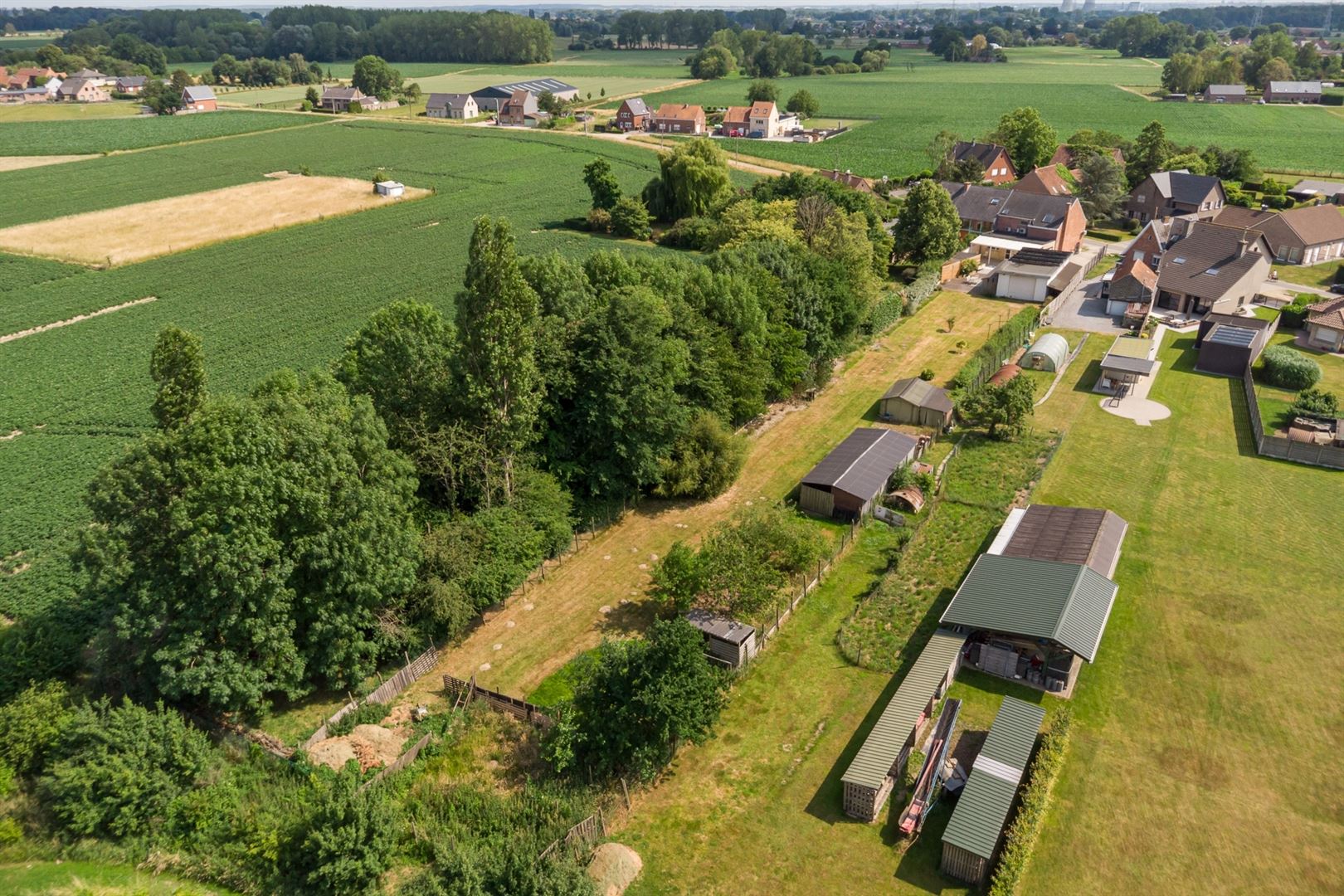 Een bijzondere woning op een bijzonder rustige locatie. foto 39