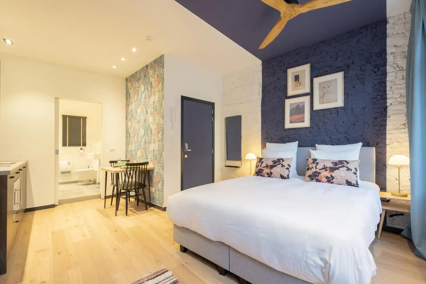  foto {{pictureIndex}}