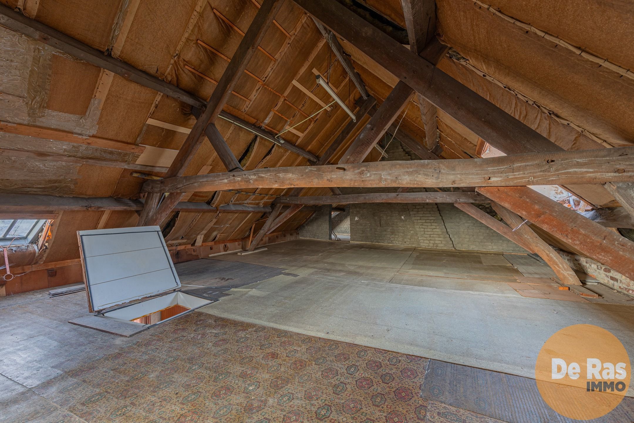 DENDERHOUTEM- Ruime 3-gevelwoning met 4 slpk, tuin en garage foto 24