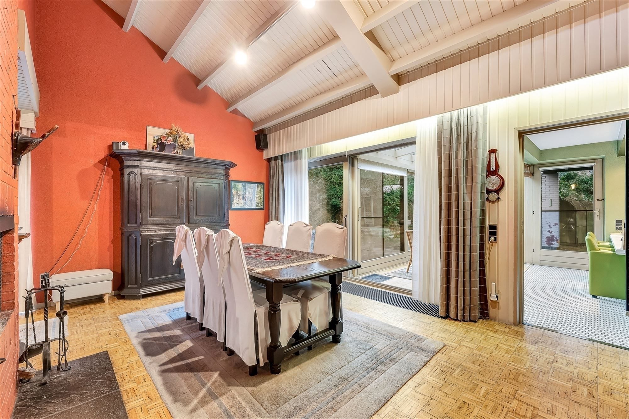 ZEER RUIME EN KARAKTERVOLLE WONING GELEGEN OP EEN BREED, UITGESTREKT EN ZUIDELIJK GEORIËNTEERD PERCEEL VAN 36A20CA TE BALEN (HULSEN) foto 9