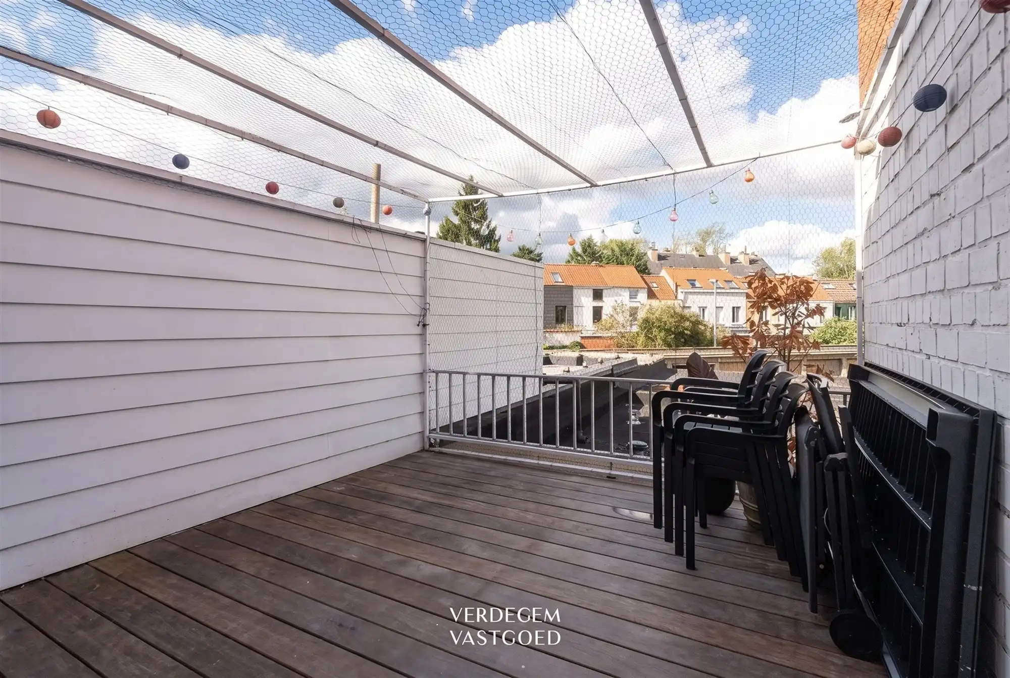 Instapklare rijwoning met 3 slaapkamers en zonnig terras foto 10