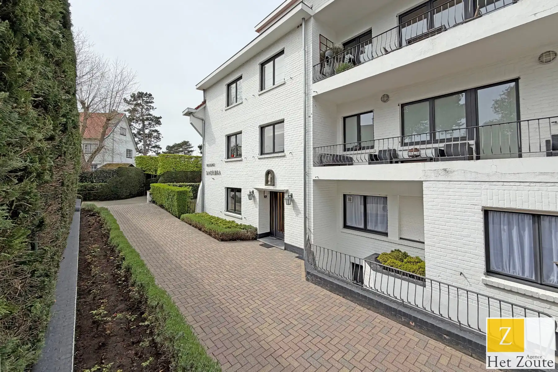 Gerenoveerd appartement in hartje Zoute foto 12