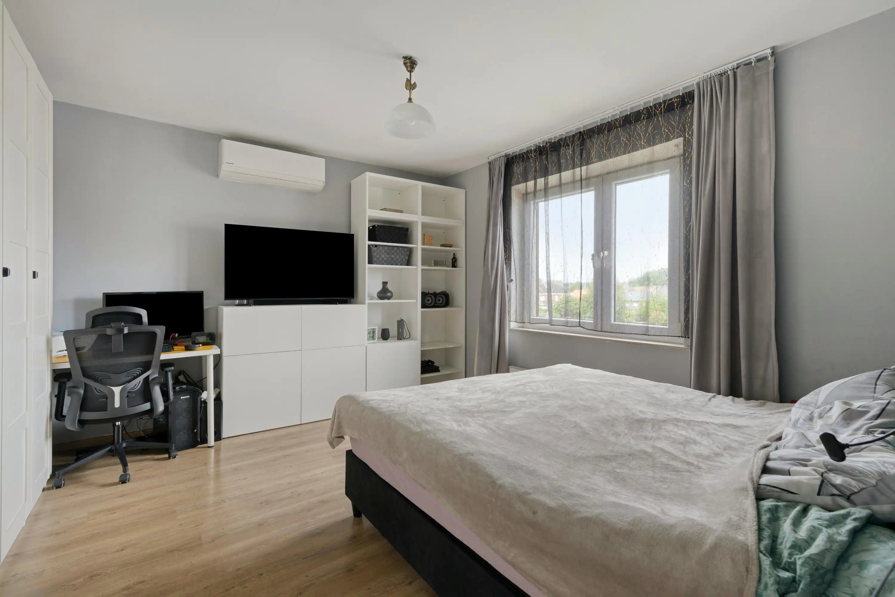 Instapklare bel-etage woning te koop in Oudenaarde foto 8