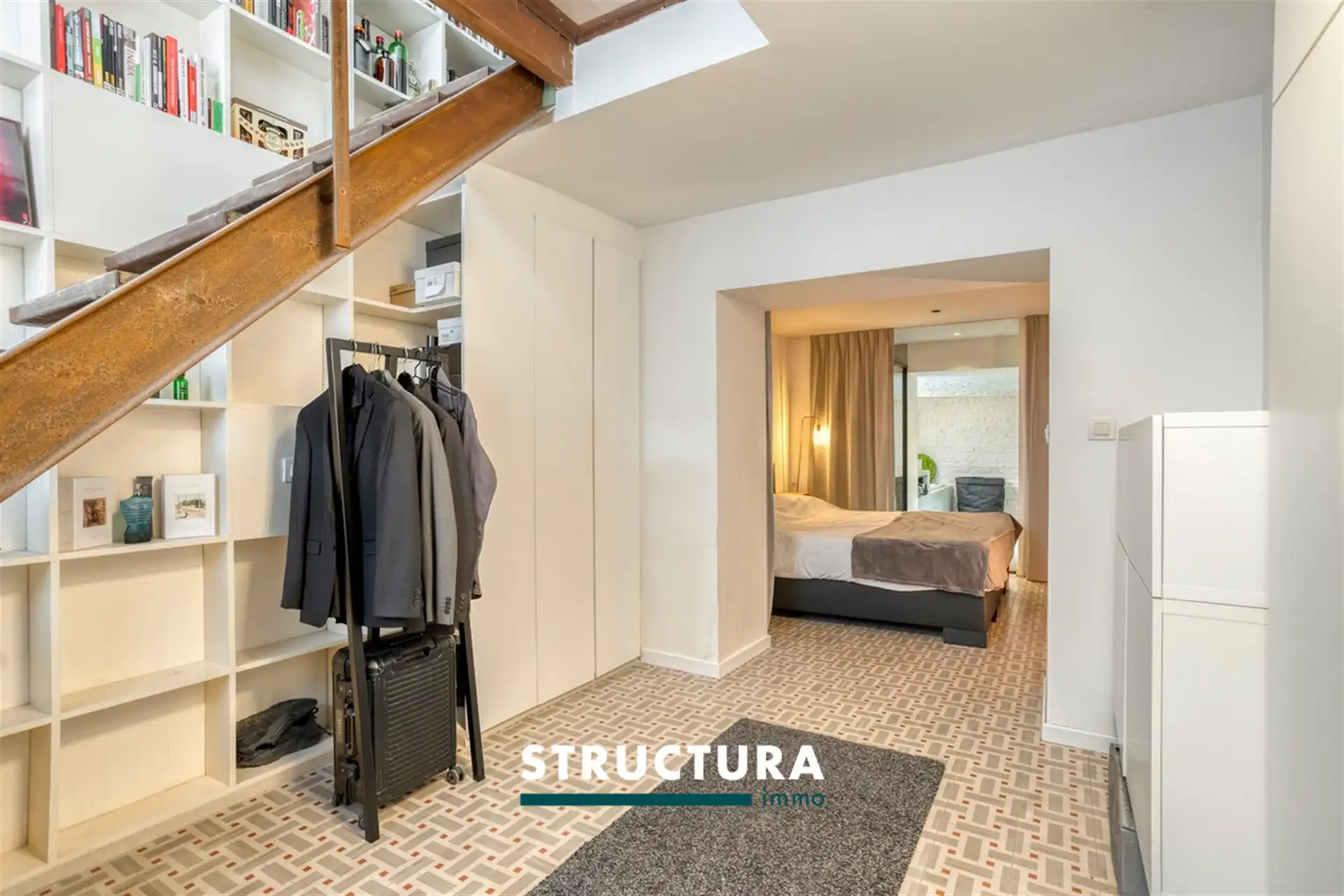 Prachtig modern gelijkvloers appartement met een aangename terras/binnenplaats. foto 13