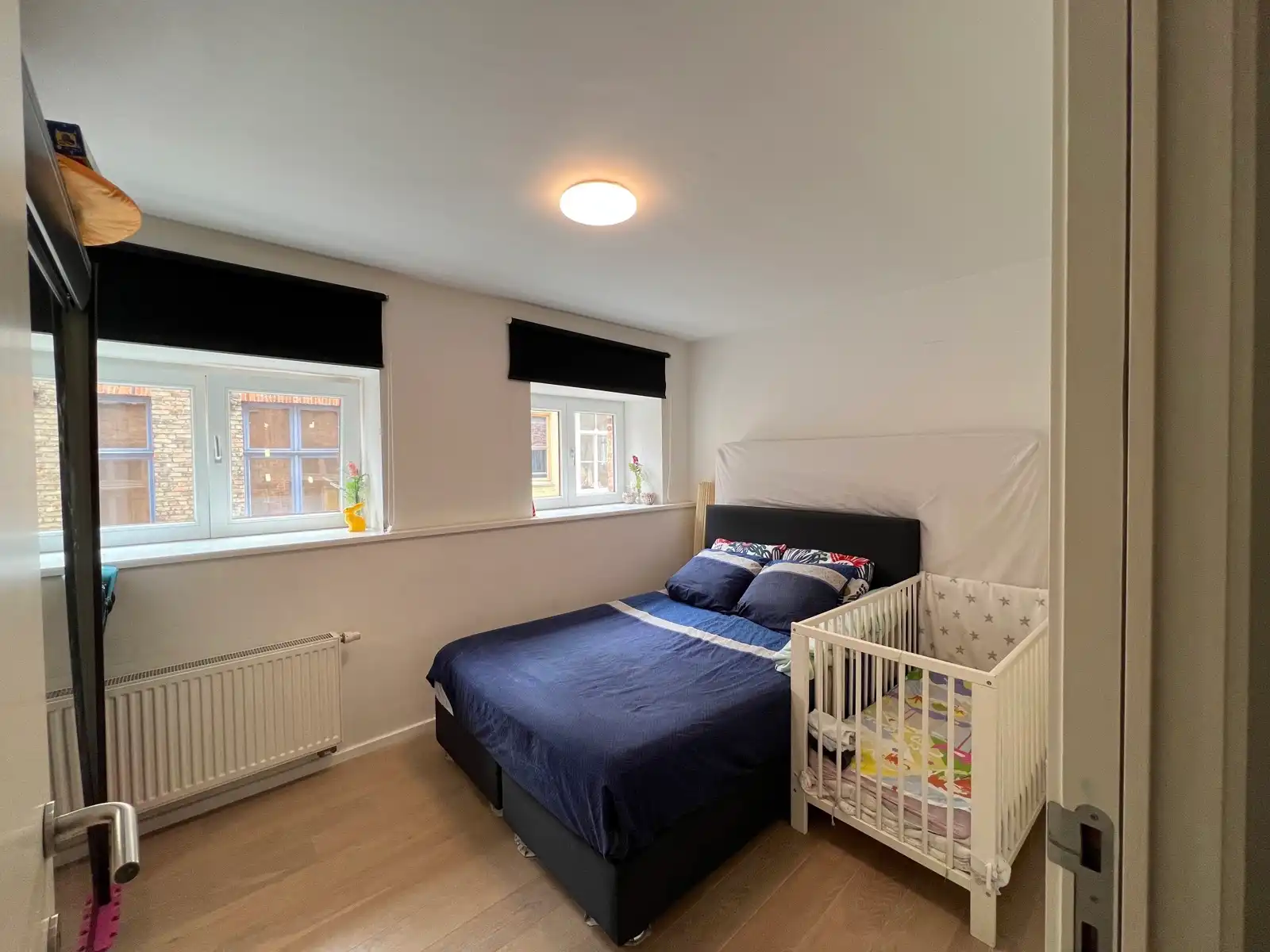 Modern appartement met 2 slpks, terras en autostaanplaats foto 9