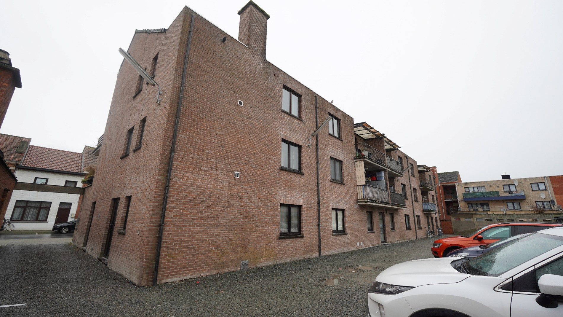 Appartement te huur in Lokeren met terras en garage foto 6