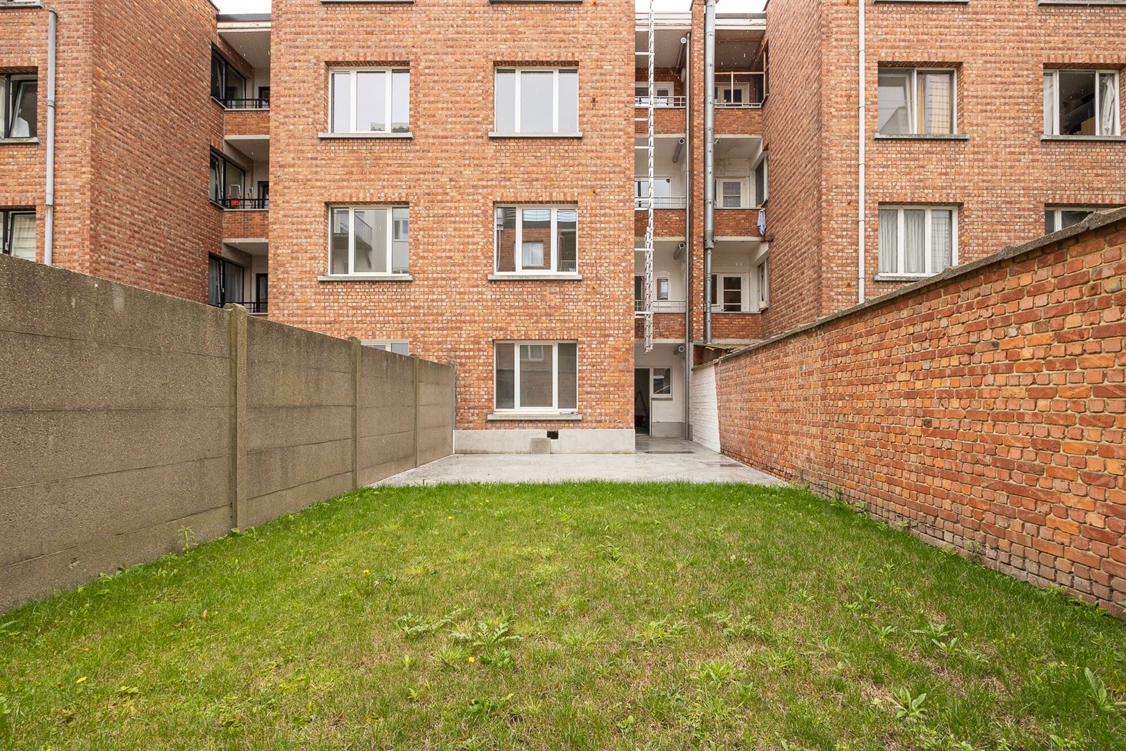 Gelijkvloers met tuin aan Zuidpark foto 16