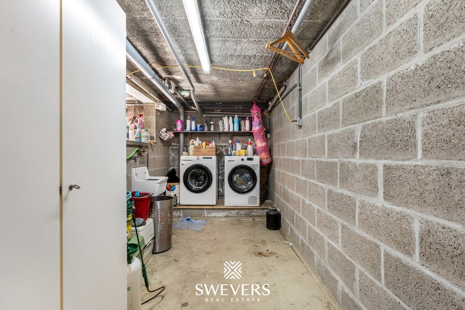 Ruime gezinswoning met zonnepanelen, kelder en zonnige tuin op topligging foto 22