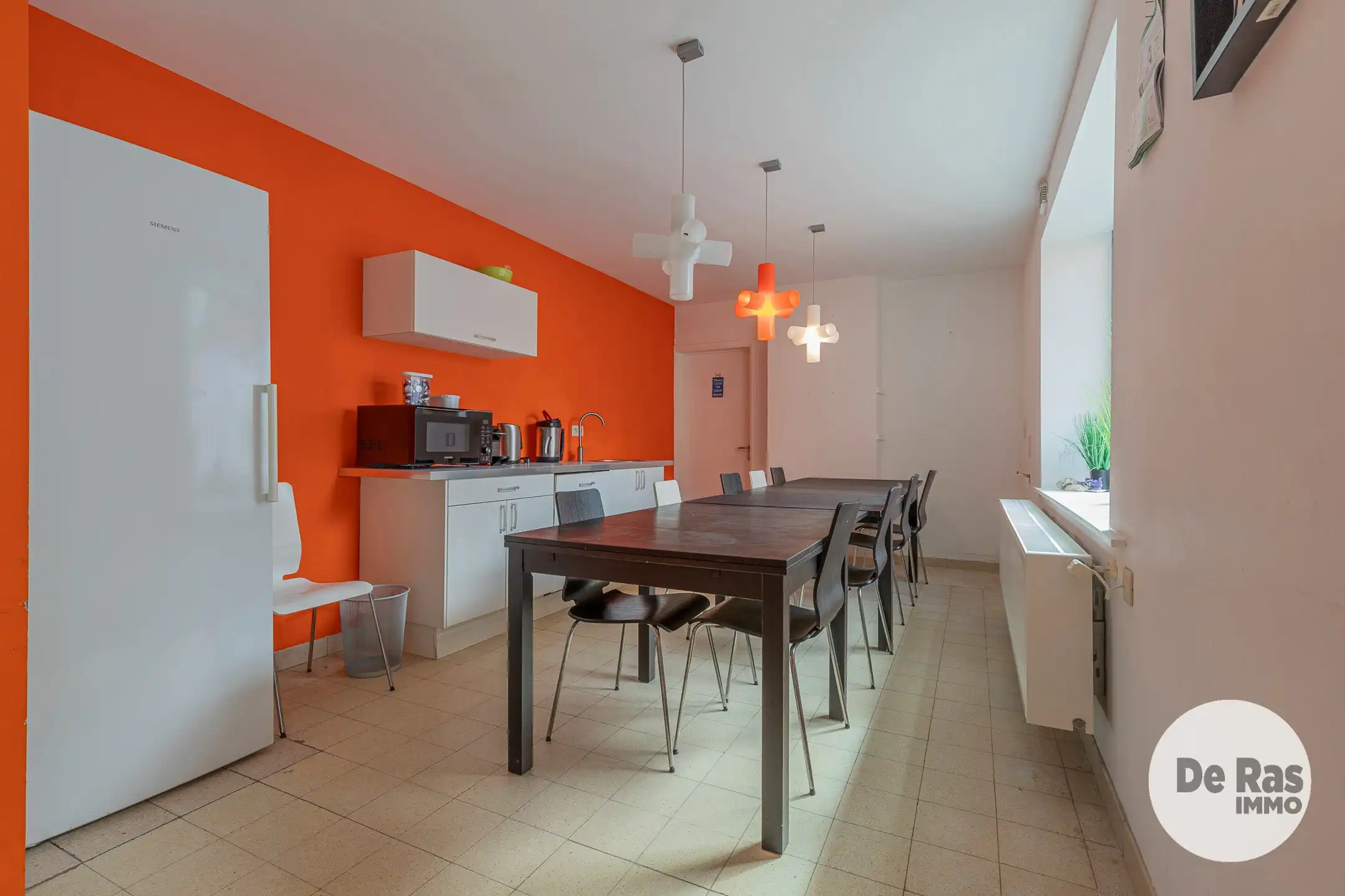 MOORSEL– Multifunctioneel handelspand van +/- 300 m² en tuin foto 9