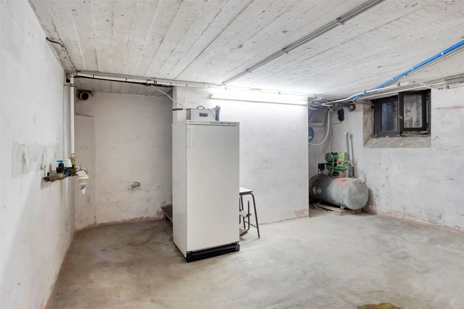 Deel te renoveren woning in deelgemeente Petegem foto 26