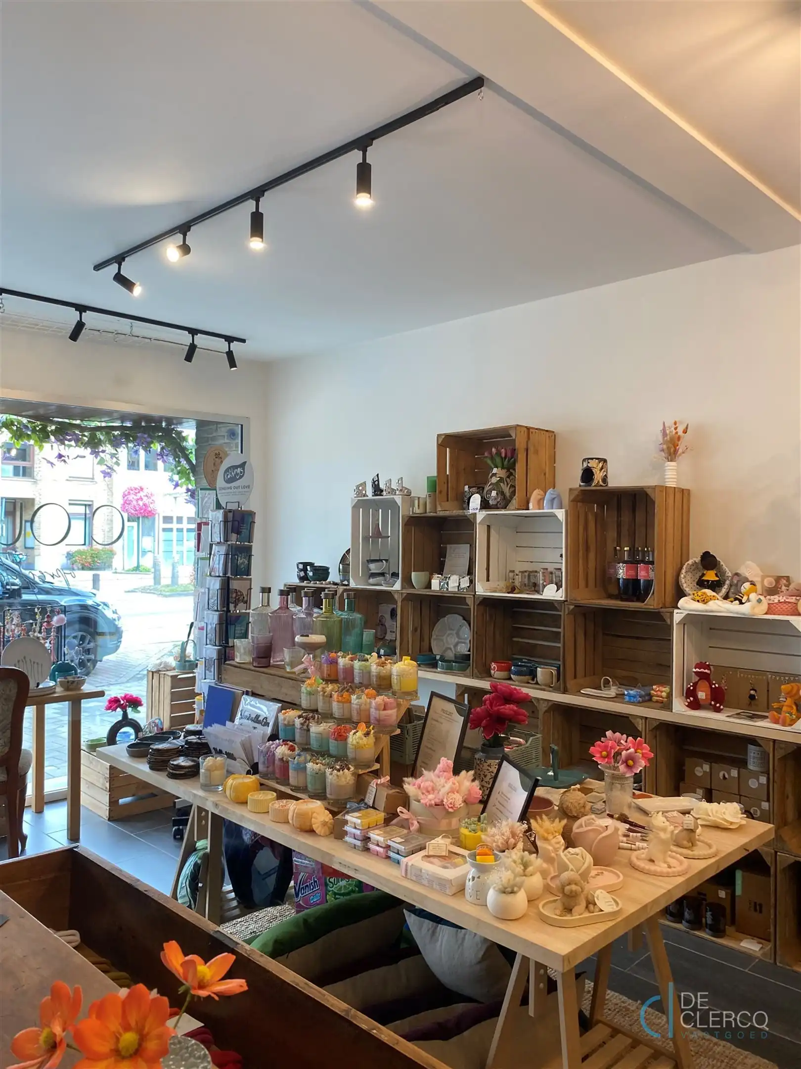 Instapklaar handelspand te huur centrum Lochristi, snel vrij foto 7