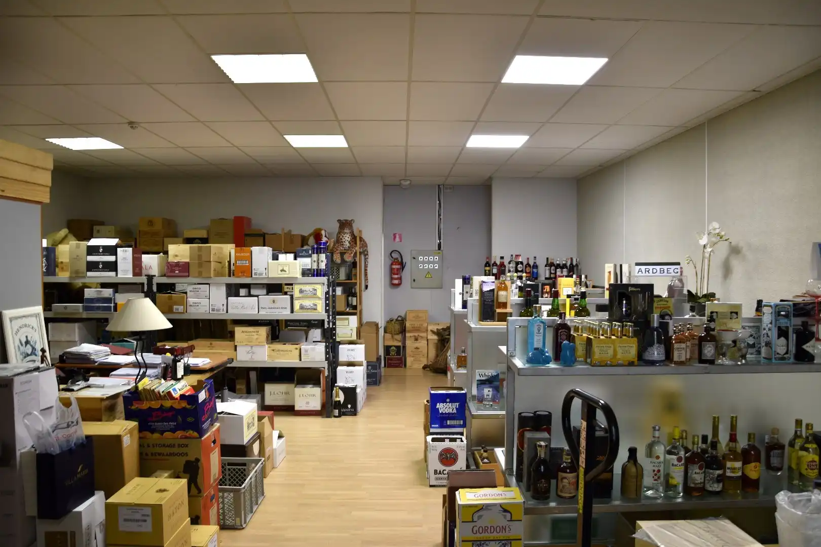 Commercieel pand te koop op de rand van het stadscentrum in Kortrijk foto 7