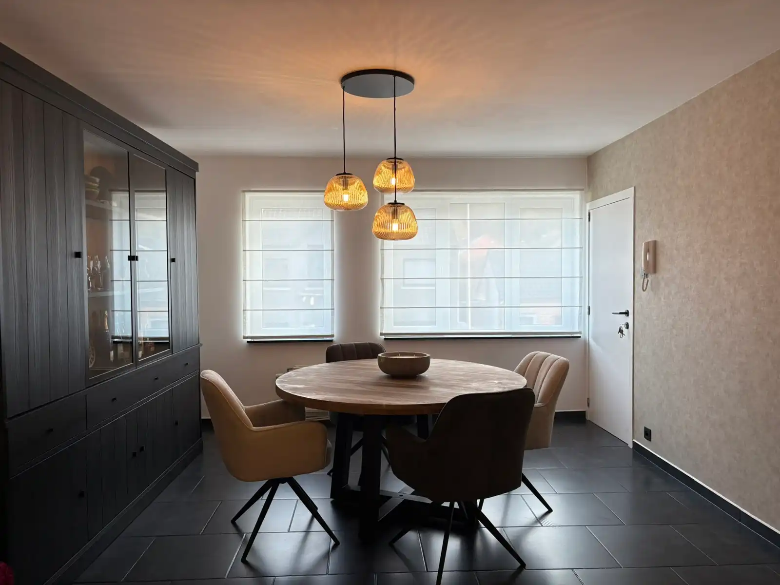 Gezellig 2 slaapkamer appartement op 1km van Kessel-lo. foto 2