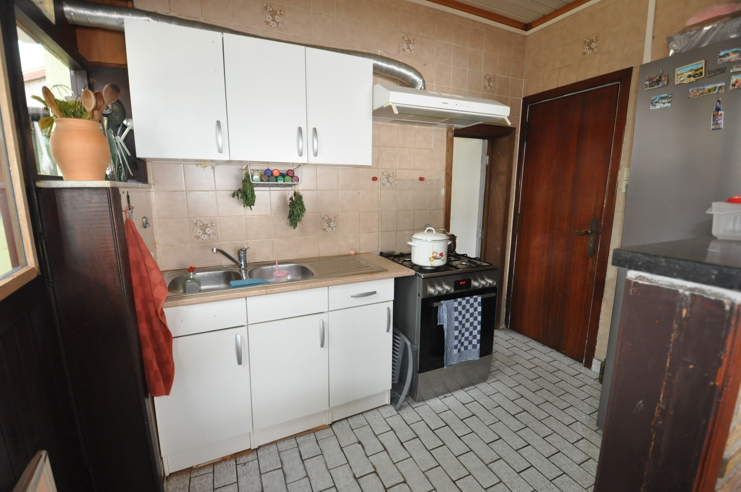 Te renoveren alleenstaande woning te Oudenburg foto 5