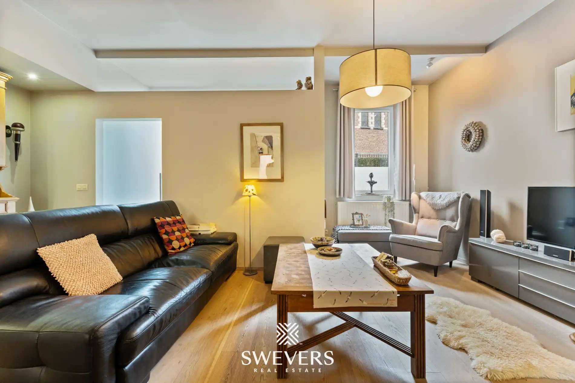 Instapklare, charmante rijwoning met terras in het groene Jesseren   foto 6