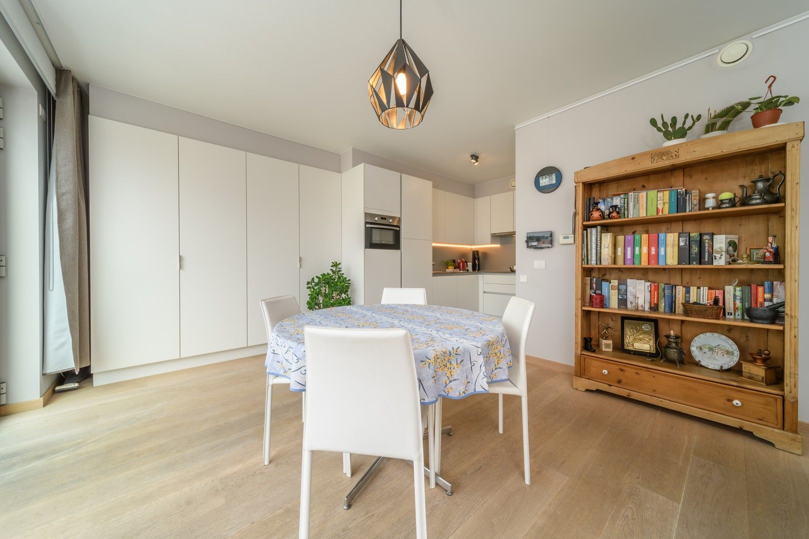 Ruime serviceflat te Aalst foto 5