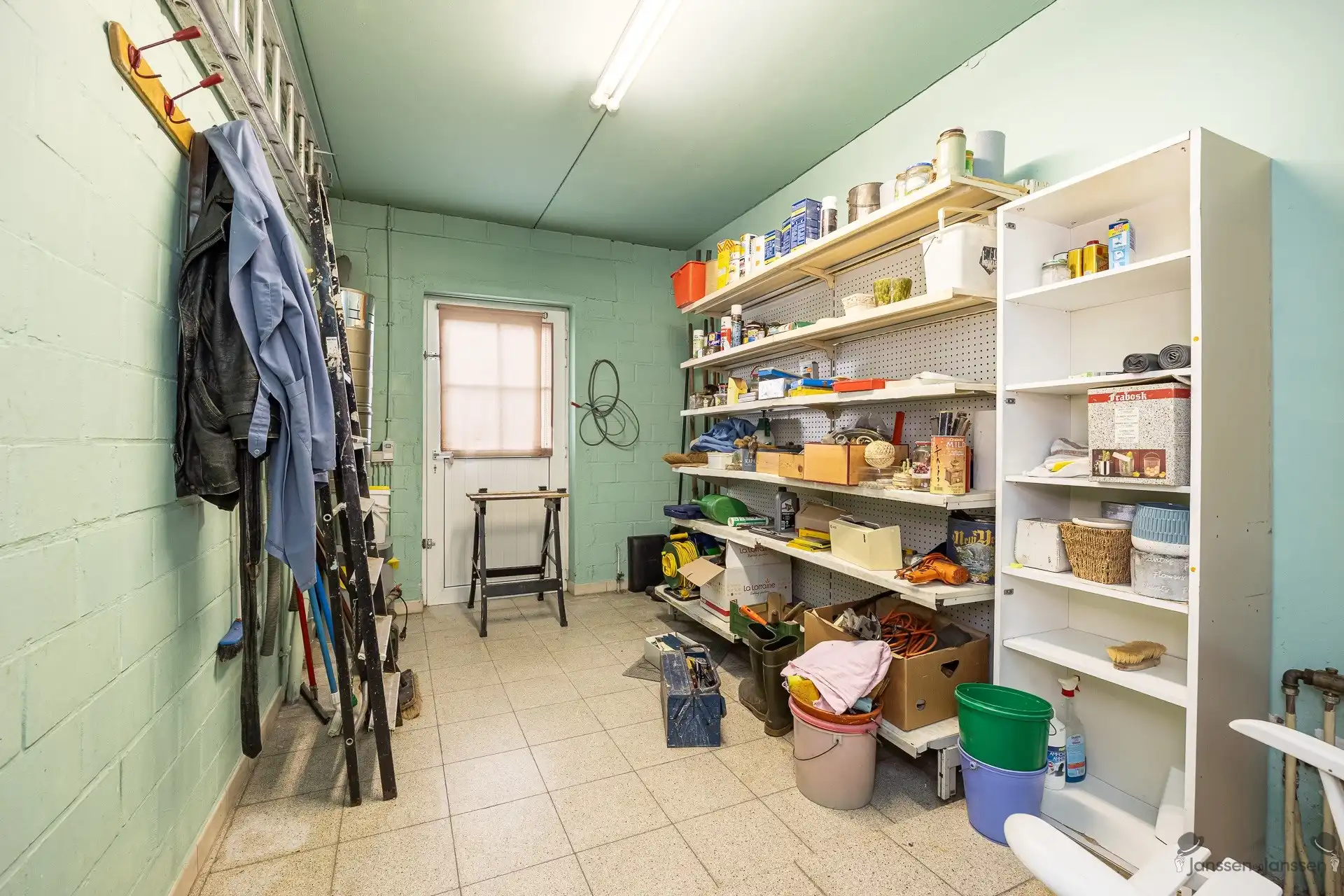 Karaktervolle woning met prachtig zicht op eigen natuurdomein foto 17