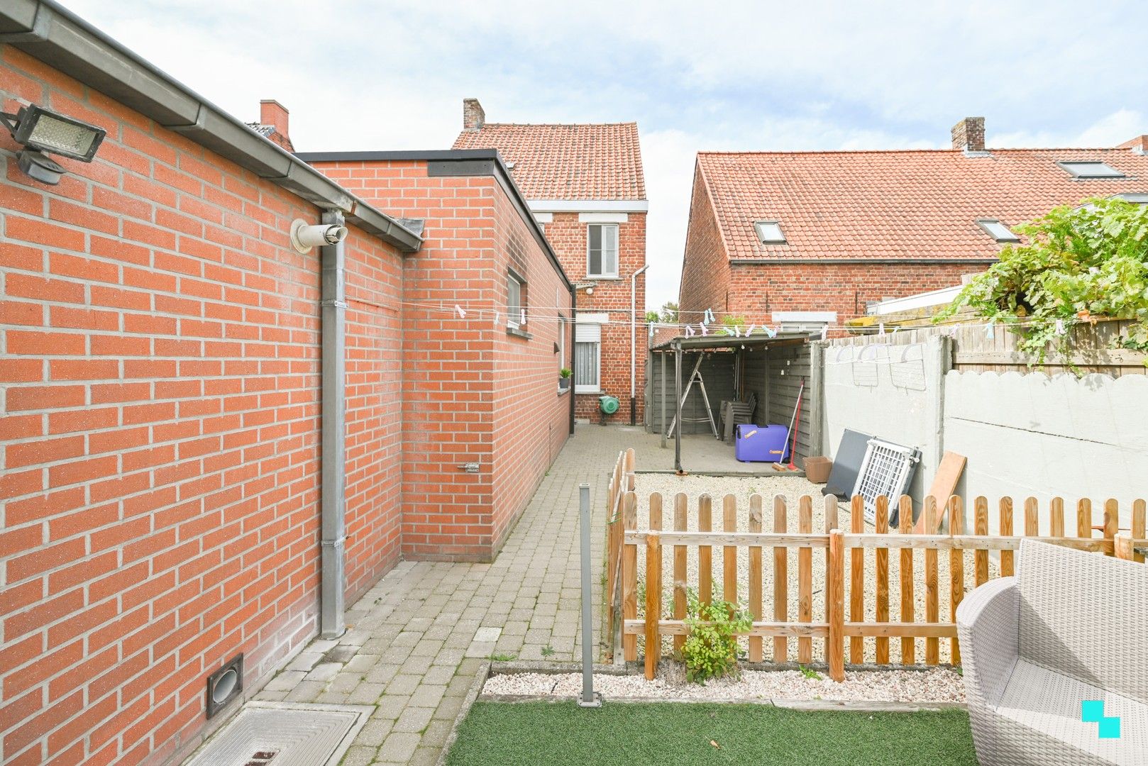 Instapklare starterswoning nabij centrum Ingelmunster foto 26